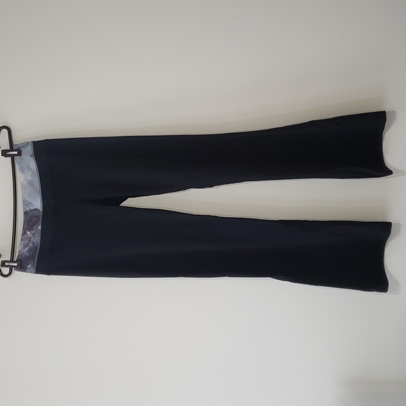 Lululemon Leggings - Picture 1 of 9